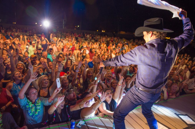 Clay Walker at Brown County Music Center
